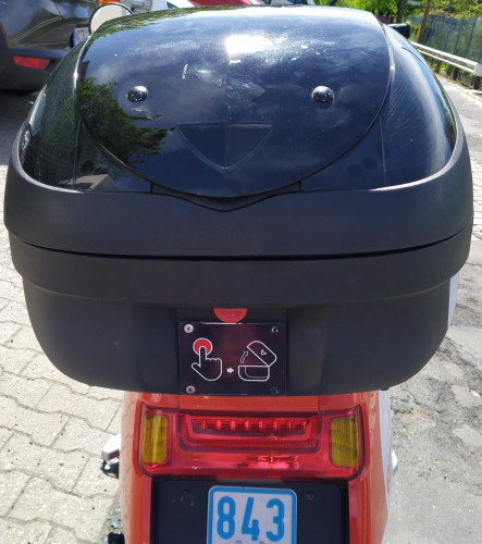 emmy-niu-n-helmetcase.jpg