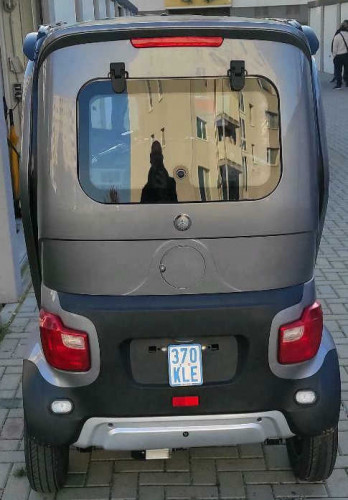 hinten-elizzy.jpg