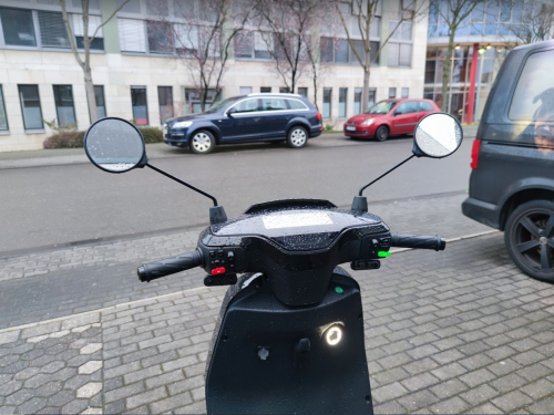 Eingefuegt-in-Neue-Spiegel-fuer-den-Roller.png