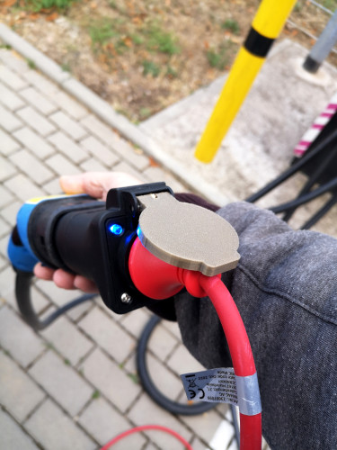 Adapter2_Typ2_Kabel_4.jpg