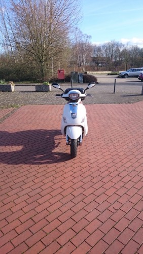 2 Vorne mit.JPG