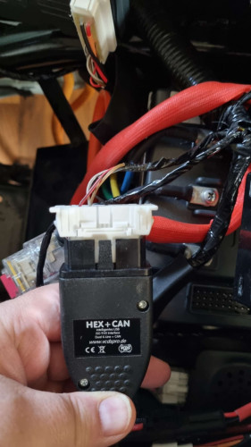 VCDS Stecker.jpg