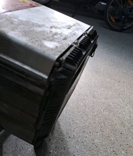 Batteriedeckel gebrochen.jpg
