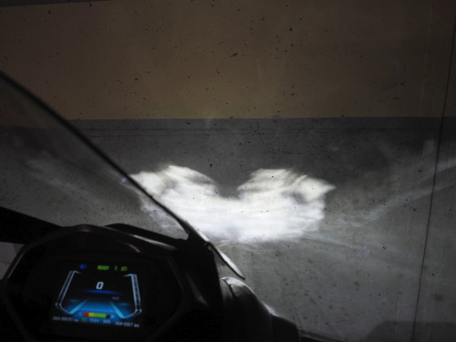 PA263679_Fernlicht in 0m Entfernung.jpg